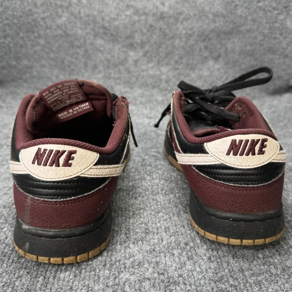 Nike Dunk Low Mens 9 Burgundy Black Gum Streetwear Retro HM9658-600